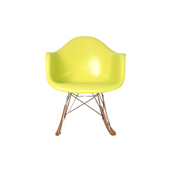 兒童版伊姆斯搖椅 伊姆斯夫婦  Charles & Ray Eames 伊姆斯夫婦
