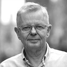 Ruud Ekstrand 魯德?？怂固乩?>
			 </a>
		 </div>

          <div   id=