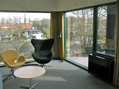 阿納·雅格布森 Arne Jacobsen 蛋型椅 Egg Chair