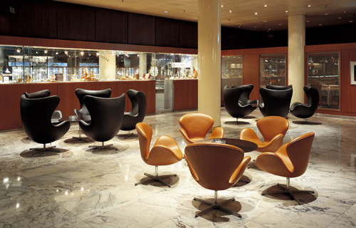 阿納·雅格布森 Arne Jacobsen 蛋型椅 Egg Chair
