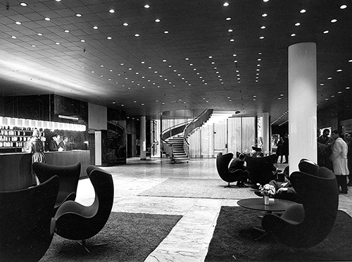 阿納·雅格布森 Arne Jacobsen 蛋型椅 Egg Chair
